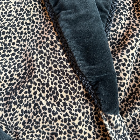 🐆 Vintage Leopard Print Velour Robe / Dressing Gown 🐆 - Picture 6 of 12